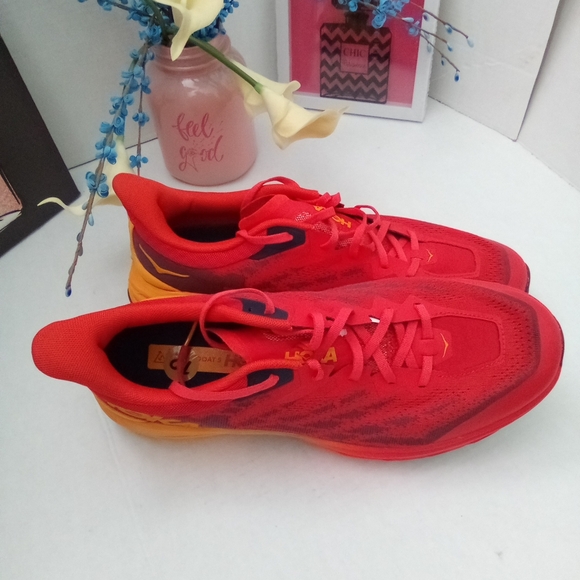 Hoka One One Men's Speedgoat 5 in Fiesta Radiant Yellow, size 12 - Picture 4 of 15